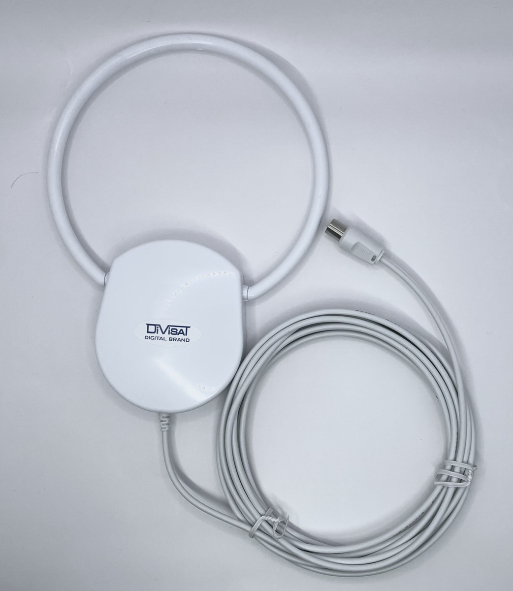 Антенна комнатная DIVISAT Волжанка Ловит Про USB с присоской (5м)
