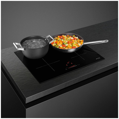 Индукционная варочная поверхность Smeg SI4642D