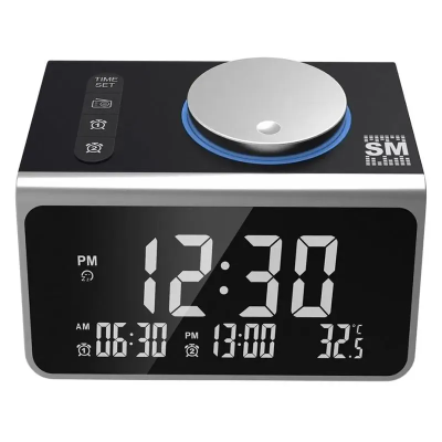 Радиобудильник SoundMAX SM-1521U чёрный с серебром