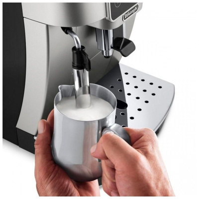 Кофемашина De'Longhi ECAM 220.30.SB