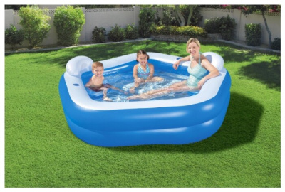 Бассейн надувной Bestway 54153 Family Fun (213х206х69см, 575л.)