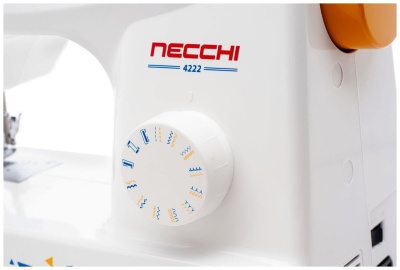 Швейная машина Necchi 4222